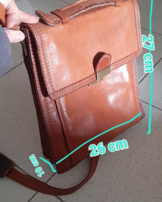 borsello vintage in pelle con tracolla 