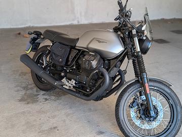 Guzzi V7 Rough 