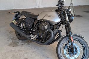Guzzi V7 Rough 