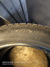 gomme 285 40 22 4stg Pirelli 