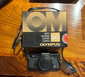 Macchina Fotografica Olympus OM-2