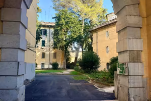 4 LOCALI A ROMA