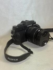Fujifilm X-T30 - FUJINON XF18-55mm F2.8-4 R LM OIS