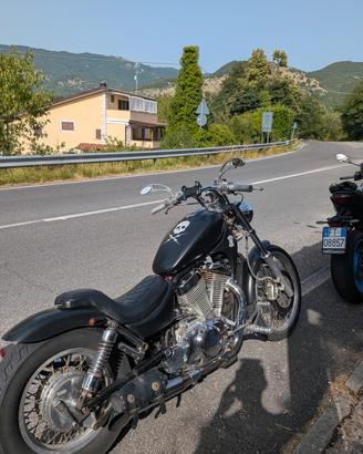 Suzuki intruder 800