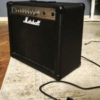 AMPLIFICATORE PER CHITARRA ELETTRICA