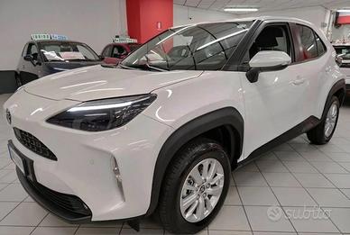 TOYOTA Yaris Cross - 2023