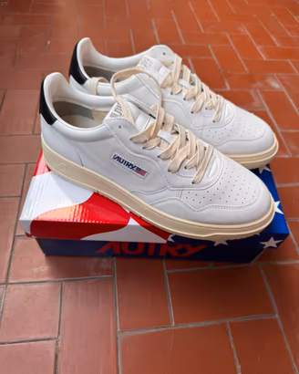 Sneaker autry bianche 43