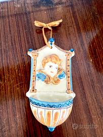 Acquasantiera siciliana putto