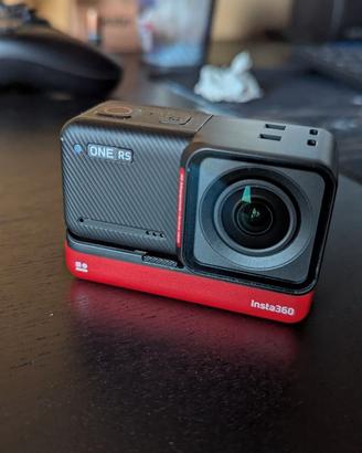 Action cam Insta360 one RS + accessori