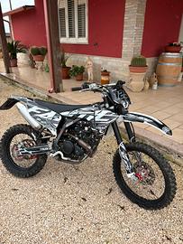 Fantic xef 125