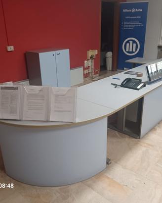 Scrivania ufficio