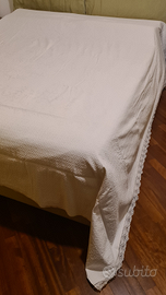 Copriletto piquet di cotone+bordo pizzo Cantù