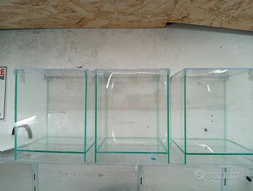 acquario con rialzino 20x20x25h 
