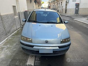 punto 1600 usata . Benzina con 190 km
