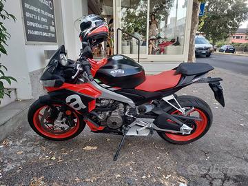 Aprilia Tuono 660