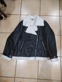 Giubbotto Nero con pelliccia sintetica