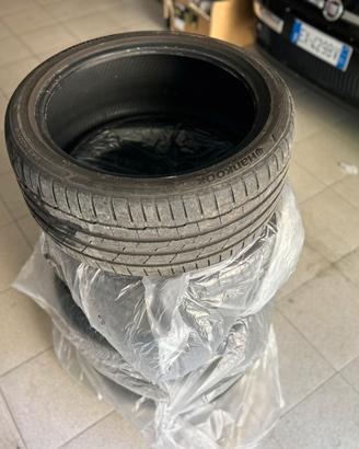 4 Gomme hankook ventus s1 evo 3 245/40r18