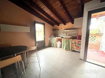 2 LOCALI A SUSTINENTE