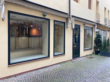 Attività Commerciale di Abbigliamento con