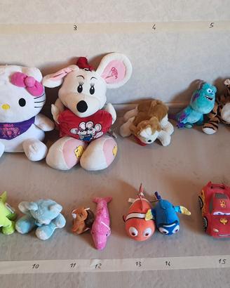 pupazzi peluche in tessuto