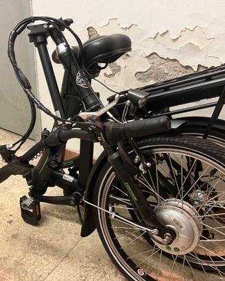 Bici elettrica pieghevole