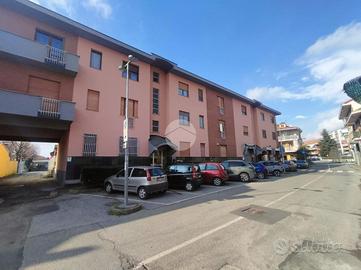 3 LOCALI A BORGARO TORINESE