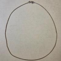 Collana sottilissima placcata in argento anni '70.