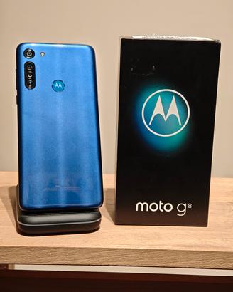 cellulare smartphone Motorola Moto G8