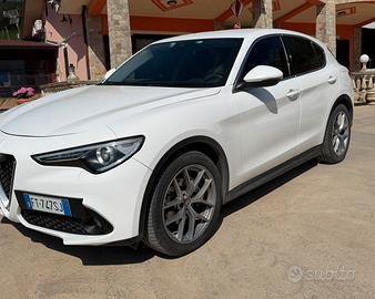 Alfa romeo stelvio Q4