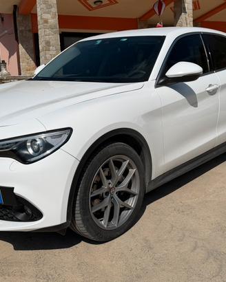 Alfa romeo stelvio Q4