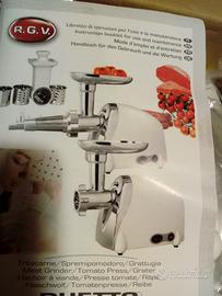 Passa pomodoro e trita carne