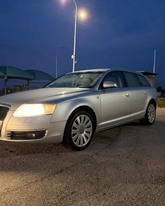 Audi A6 avant  quattro