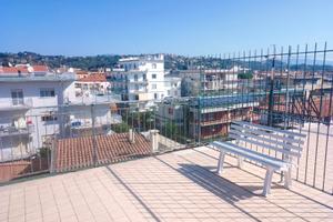 Appartamento con terrazza vista mare scauri