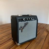 Amplificatore Fender 10G