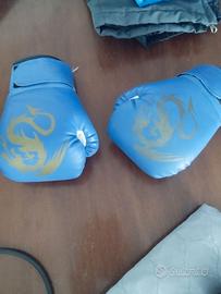 Casco boxing e guantoni (6-11 anni)
