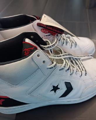 Converse Metallica