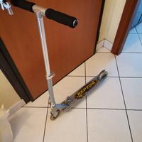 Monopattino Giochi Preziosi - Reptor Loops