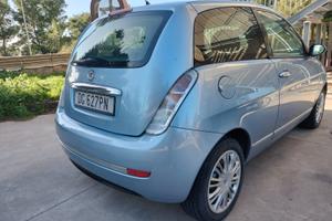 lancia ypsilon 1200 benzina vetrina