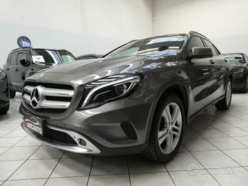 MERCEDES GLA (X156) GLA 200 d Automati...