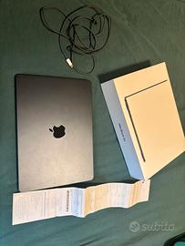Macbook air M2 2023