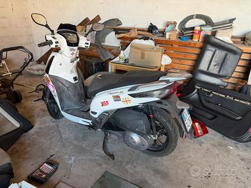 Kymco people gti 300 2011