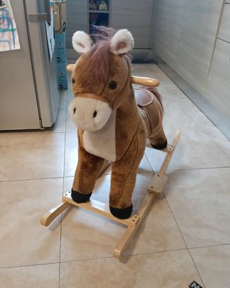 cavallo a dondolo
