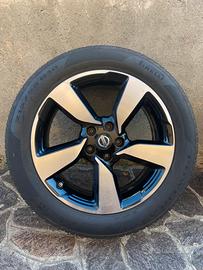 CERCHI 215/55 R18 E GOMME PIRELLI X NISSAN