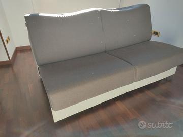 Divano-letto a due posti