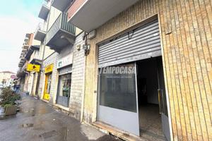 NEGOZIO IN ZONA DI FORTE PASSAGGIO!