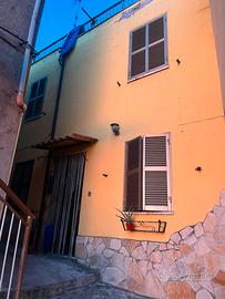 Trilocale con Terrazzo Abitabile a Stroncone