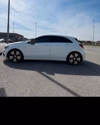 Mercedes classe a w176 sport  anno 2015