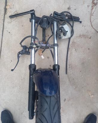 Kawasaki GPZ 500 forcella più altro