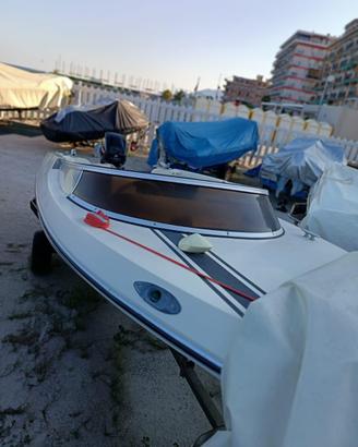 Barchetta lancia 20cv 4t mercury e posto pagato