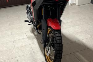Moto Morini X cape 650 gold whells edition